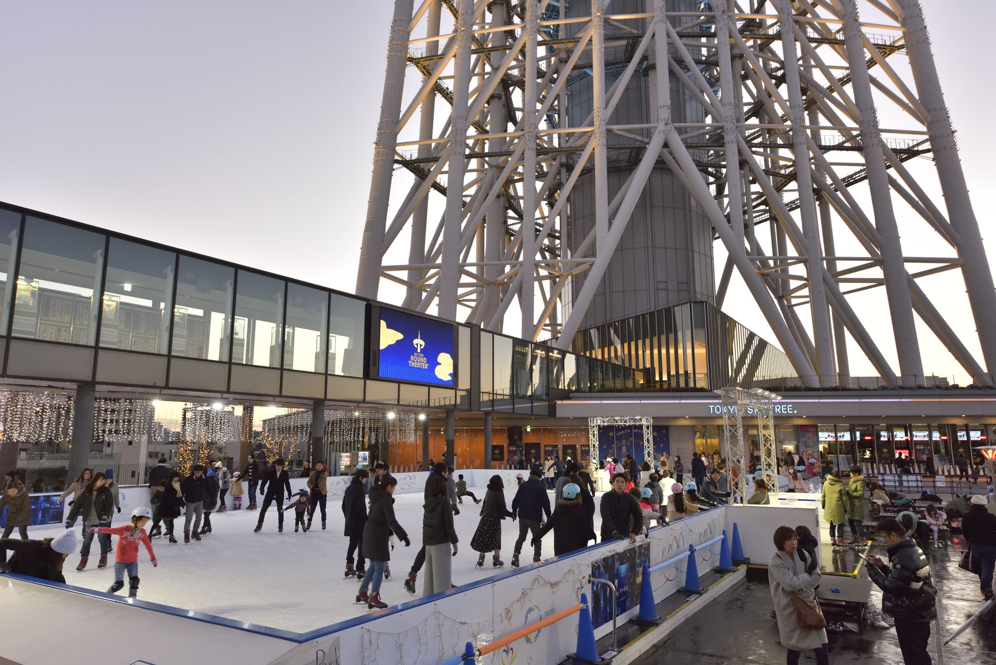 スカイツリーエンジョイパック特別企画入場券「東京スカイツリー® TOKYO SKYTREE TOWN ® ICE SKATING PARK 」