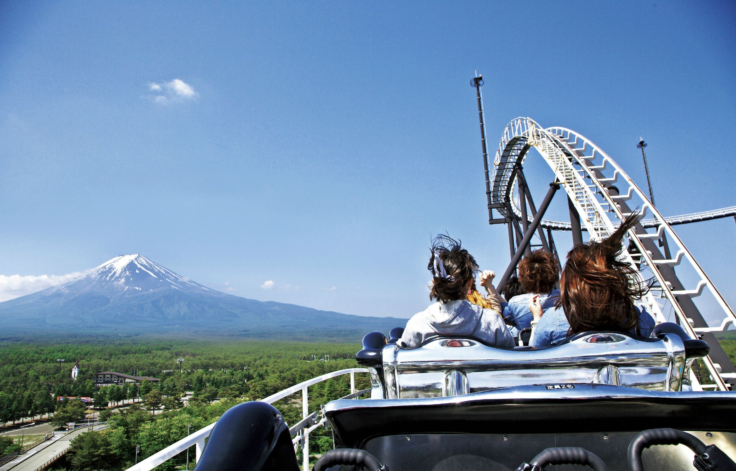 [For inbound travelers] Fuji-Q Highland Free Pass with Priority Admission (Early Park Admission)
