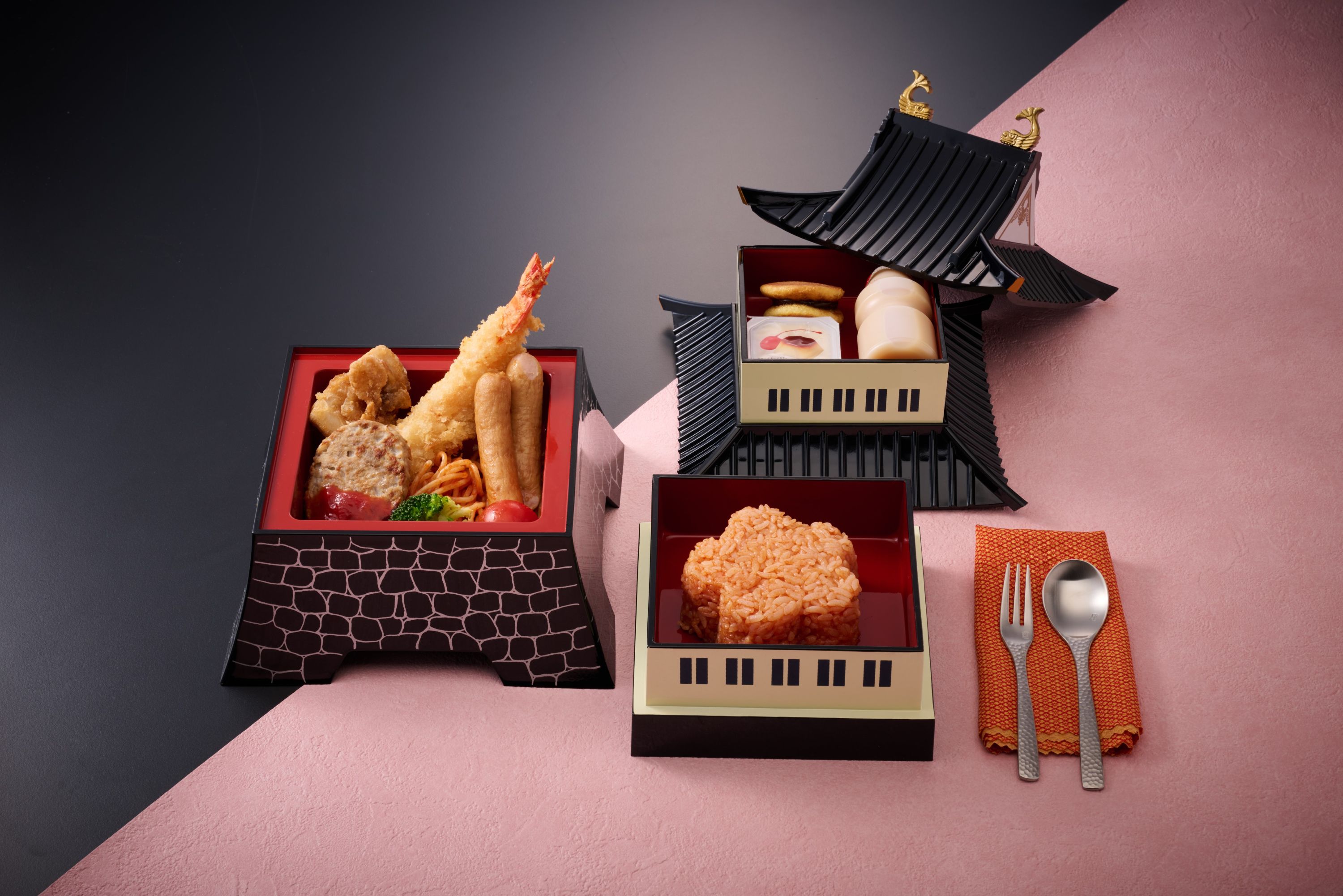 THE SUMO LIVE RESTAURANT HIRAKUZA GINZA TOKYO: Sumo Show with Meal Plan