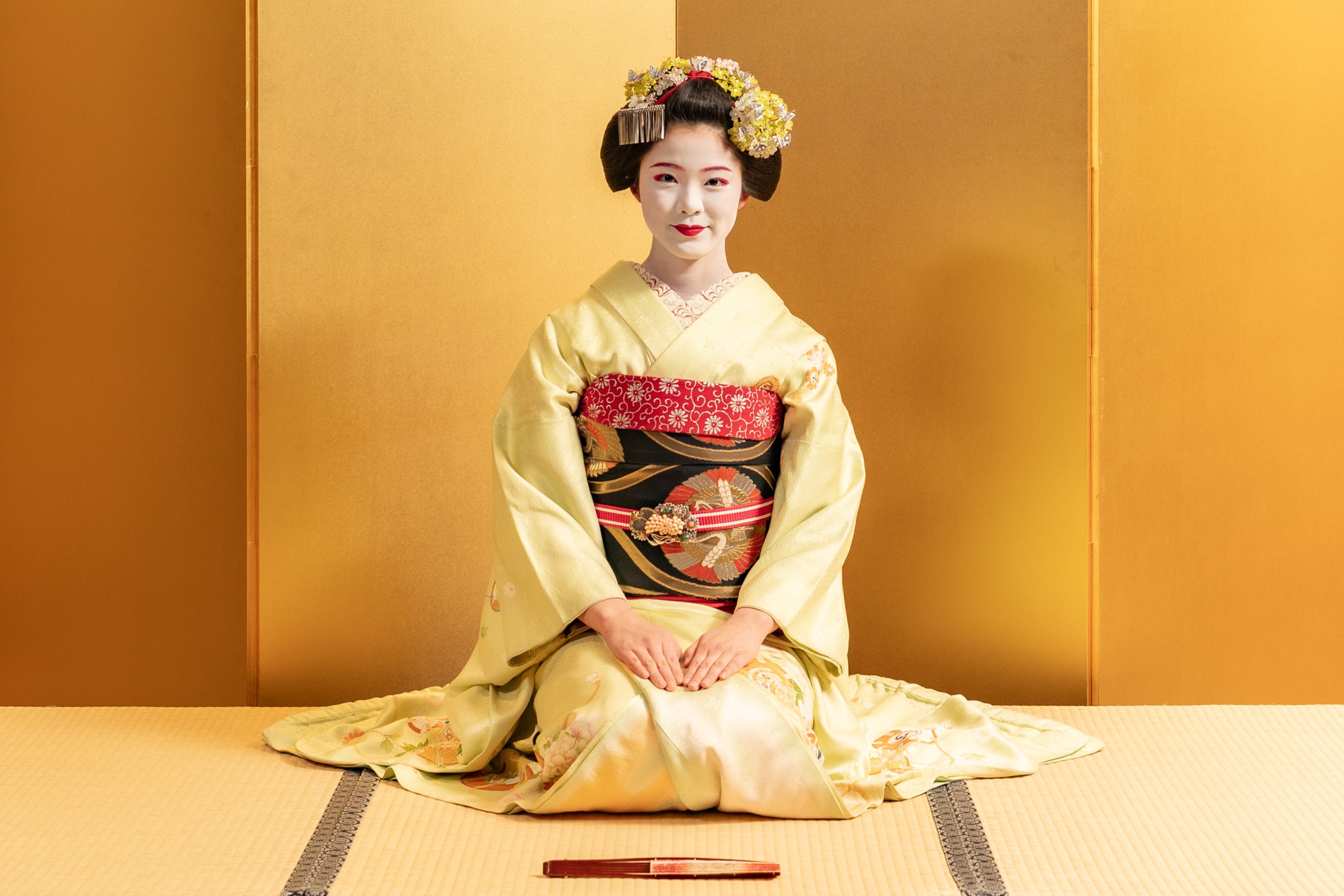 昭和初期木製タンス 京都花見小路のお茶屋さんのお品です 激安です 昭和初期木製タンス 京都花見小路のお茶屋さんのお品です 激安です